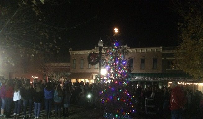 West Plains to Hold Christmas Tree Lighting Event This Saturday