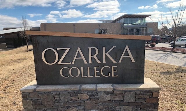 Dr. Brooks Blevins to Speak at Ozarka College Melbourne Campus