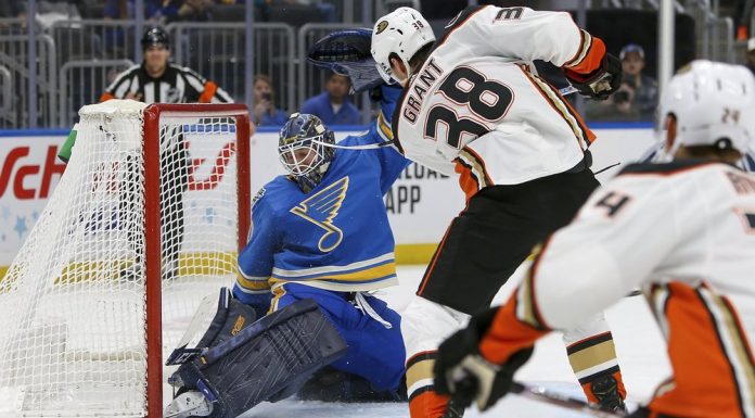 Grant gets first hat trick, Ducks top Blues 4-1