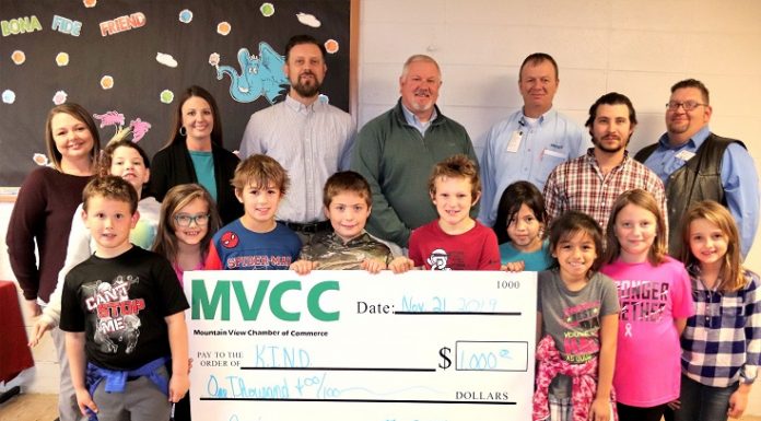 MV Chamber donates to K.I.N.D.