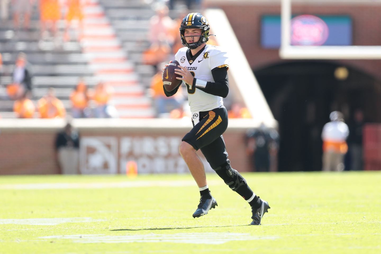 Mizzou Football To Host Defending National Champion No. 17/16 LSU on