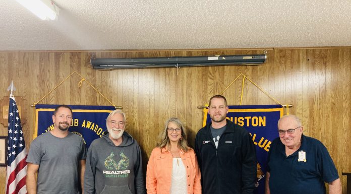 Houston Lions Club donates to Texas Co. Food Pantry