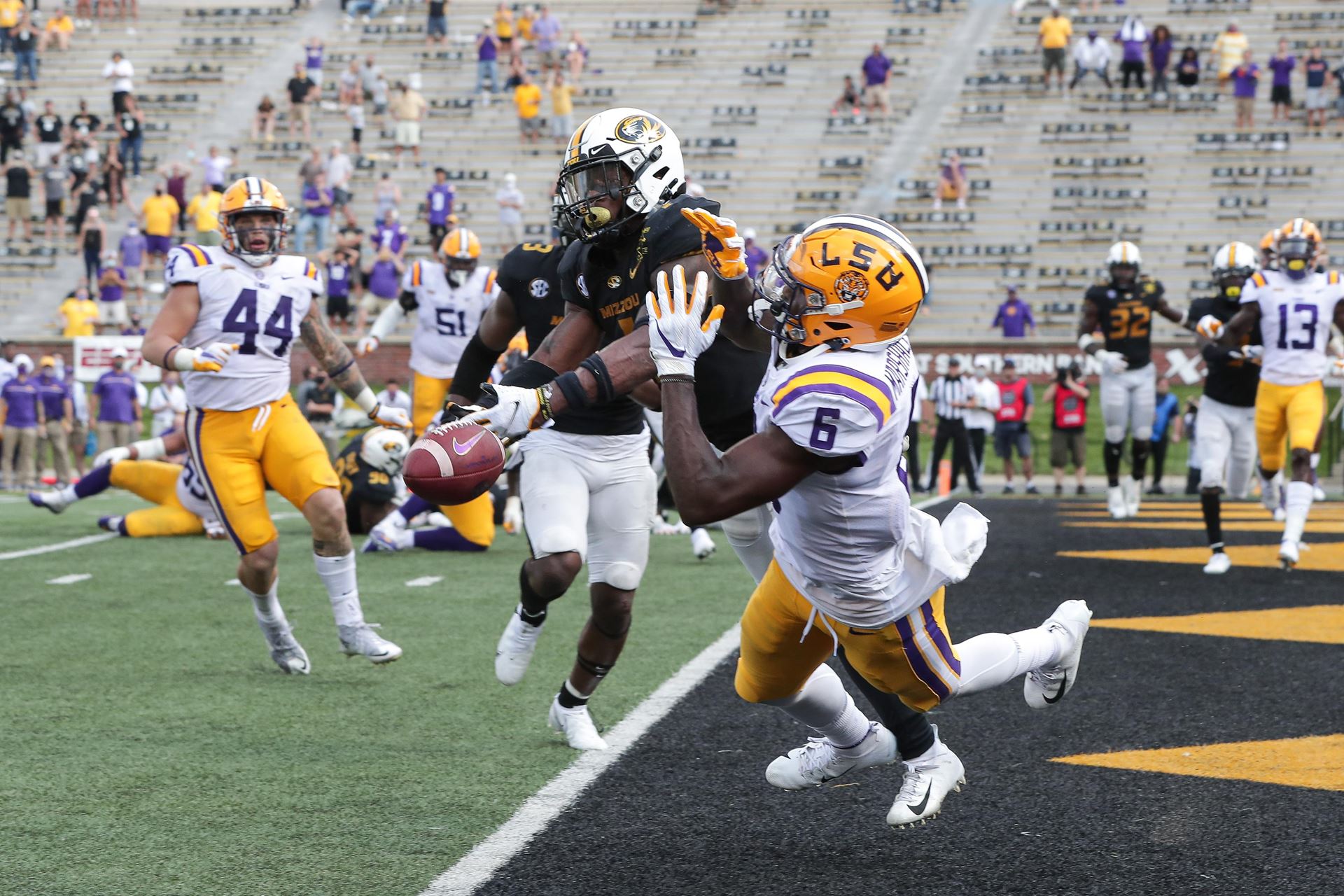 Mizzou Wins Thriller Over No. 17 LSU in Eliah Drinkwitz's First Win