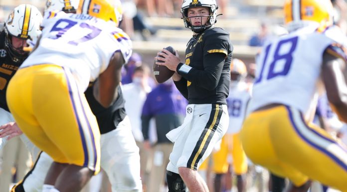 Bazelak, Mevis Named to FWAA Freshman All-American Watch List