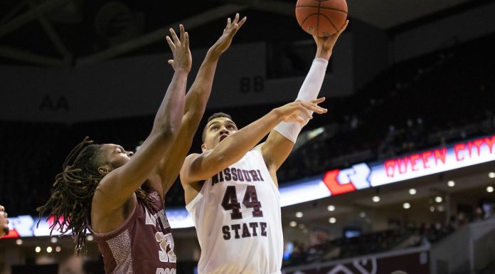 Bears Set for Home Showdown with Unbeaten Drake