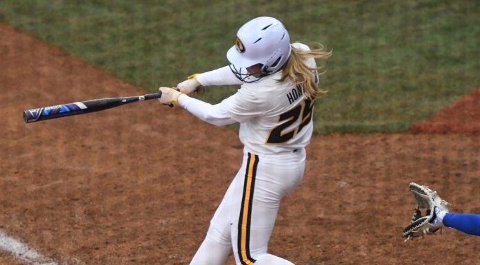 No. 17/18 Mizzou Softball Earns 10-2 Victory