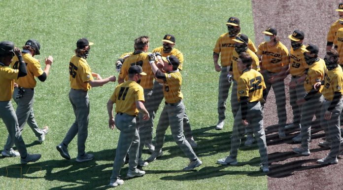Mizzou Wins 5-3 in Series Finale Behind Two Late-Inning Homers