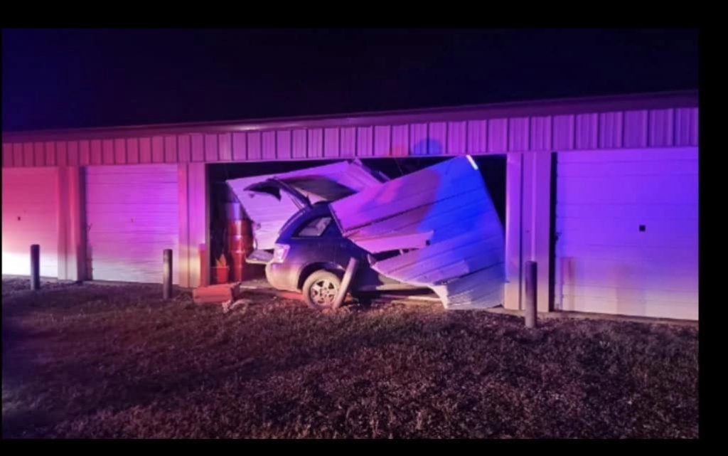 Two Arrested Following High Speed Chase, Crash in Mountain Grove