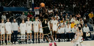 Men’s Basketball Falls at Notre Dame, 76-71