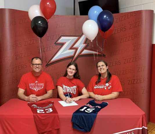 Hugg Signs to Play Soccer at Mission University